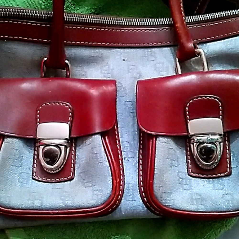 Hand bag
